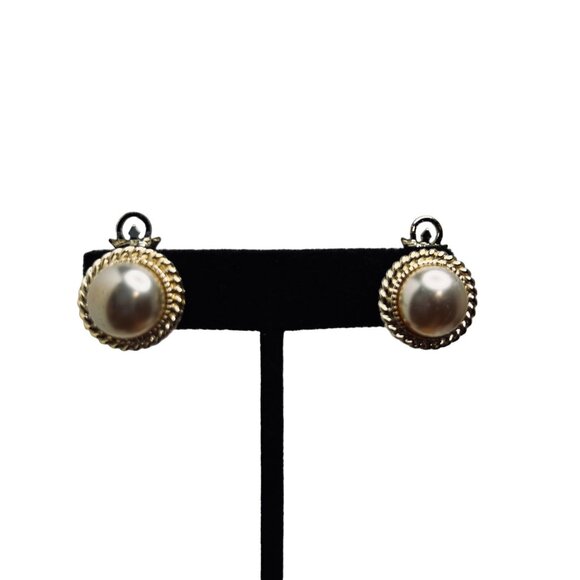 Marvela Jewelry - Vintage Marvela Gold Tone Faux Pearl Clip On Earrings Signed (5225)